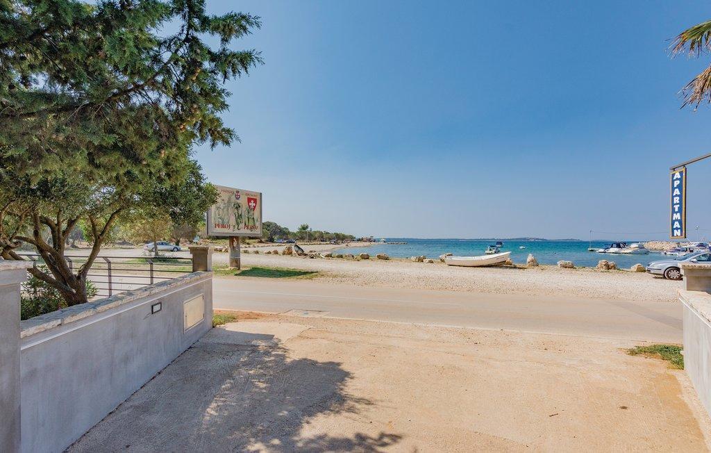 Apartments Volf 1405 Peroj Ngoại thất bức ảnh