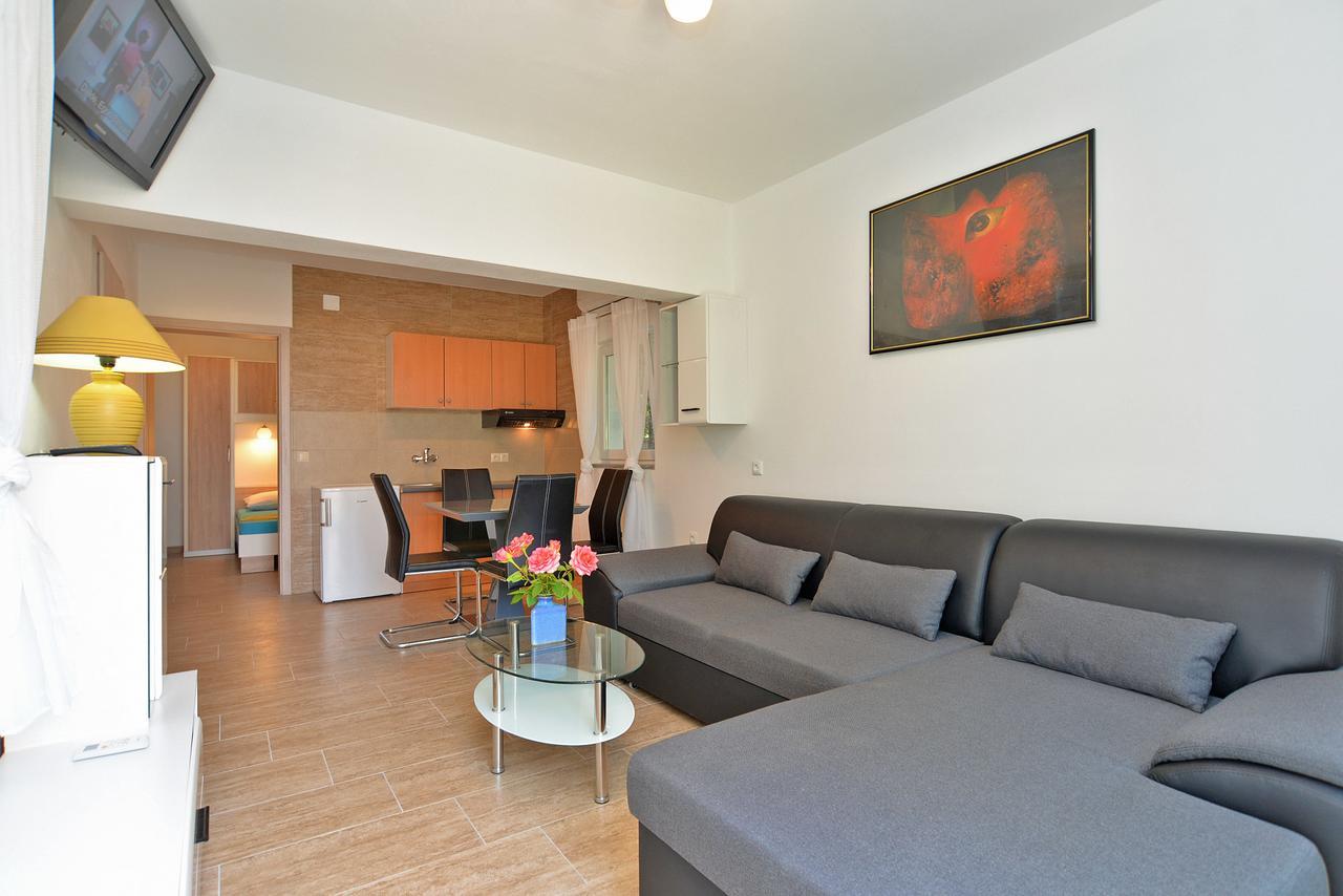 Apartments Volf 1405 Peroj Ngoại thất bức ảnh